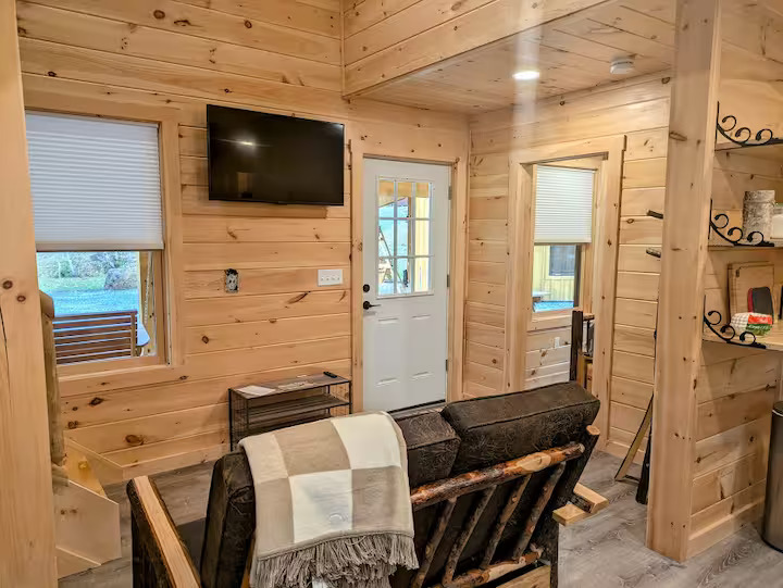 Cabin living area with Smart TV and cozy seating